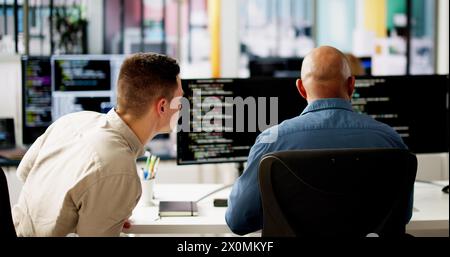 Agile Pair-Programmierung Und Extreme Coding. Unternehmenssoftware Stockfoto