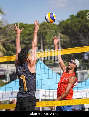 BALIKESIR, TURKIYE - 25. JUNI 2023: Undefinierter Athlet in der Pro Beach Tour Oren Leg Stockfoto