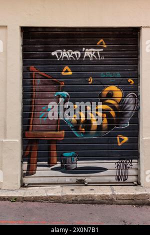 Farbenfrohe Graffiti auf den Straßen der Altstadt von Marseille, Frankreich Stockfoto