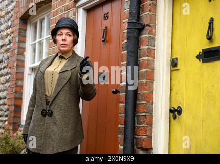 OLIVIA COLMAN in WICKED LITTLE LETTERS (2023), Regie führte THEA SHARROCK. Quelle: Blueprint Pictures/South of the River Pictures/Studiocanal/Film4 Productions/People Person Pictures/Album Stockfoto