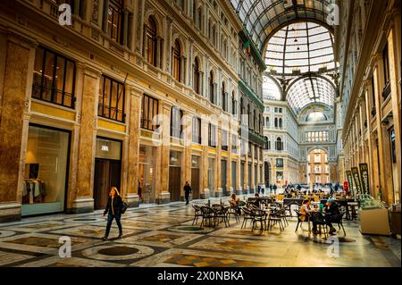 Die großartige Galleria Umberto in Neapel, Italien Stockfoto