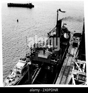Fotos im Marchwood Depot, Southampton, Dokument Nr. 975 Port Repair Ship Operations, das die Arbeit und den Fortschritt der Royal Engineers während des Sonderauftrags TN.5 zeigt. Fotografisches negativ der britischen Armee. Stockfoto