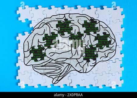 Künstliche Intelligenz, menschliches Gehirn auf Puzzleteilen, KI-Programme und Datenverarbeitung unterstützen menschliche Kreativität und Problemlösung oder die OP Stockfoto