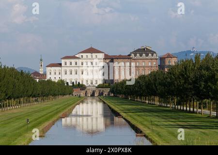 Blick auf den Königspalast von Venaria, Veranstaltungsort des G7-Ministertreffens zu Klima, Energie und Umwelt. Quelle: Alamy Stock Photo Stockfoto