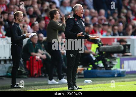 LONDON, UK - 13. April 2024: Sheffield United Manager Chris Wilder reagiert während des Premier League Spiels zwischen Brentford FC und Sheffield United FC im Gtech Community Stadium (Foto: Craig Mercer/ Alamy Live News) Stockfoto