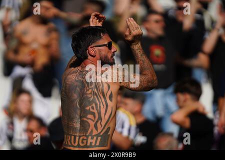 Torino, Italien. April 2024. juventus Fans vor dem Fußballspiel der Serie A zwischen Turin und Juventus im Olympiastadion Grande Torino, Norditalien - Samstag, den 13. April 2024. Sport - Fußball . (Foto: Spada/LaPresse) Credit: LaPresse/Alamy Live News Stockfoto