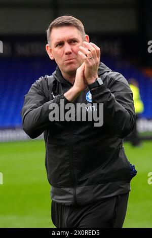 Stockport County Manager Dave Challinor nach dem Spiel der Sky Bet League 2 in Edgeley Park, Stockport. Bilddatum: Samstag, 13. April 2024. Stockfoto