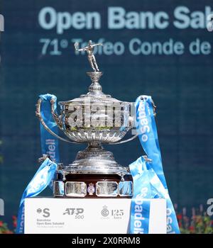 Sabadell, Barcelona, Spanien. April 2024. Barcelona Spanien 13.04.2024 Â¡Trophy Conde Godo am 1. Tag der Barcelona Open Banc Sabadell Godo am 13. April 2024 in Barcelona. (Kreditbild: © Xavi Urgeles/ZUMA Press Wire) NUR REDAKTIONELLE VERWENDUNG! Nicht für kommerzielle ZWECKE! Stockfoto