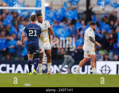 Aviva Stadium, Dublin, Irland. April 2024. Investec Champions Cup Rugby, Leinster gegen La Rochelle; die beiden Teams nach der Vollzeit Whistle Credit: Action Plus Sports/Alamy Live News Stockfoto