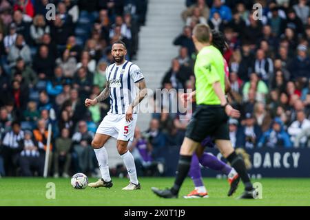 West Bromwich, Großbritannien. April 2024. West Bromwich Albion's Kyle Bartley am 13. April 2024 beim EFL Sky Bet Championship-Spiel zwischen West Bromwich Albion und Sunderland bei den Hawthorns in West Bromwich, England. Foto von Stuart Leggett. Nur redaktionelle Verwendung, Lizenz für kommerzielle Nutzung erforderlich. Keine Verwendung bei Wetten, Spielen oder Publikationen eines einzelnen Clubs/einer Liga/eines Spielers. Quelle: UK Sports Pics Ltd/Alamy Live News Stockfoto