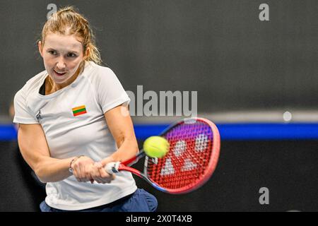 13 04 2024. Vilnius, Litauen. Billie Jean King Cup Spiel Kroatien-Litauen. Justina Mikulskytė (WTA-223) Stockfoto