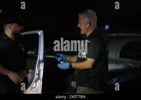 Brescia, Italien. April 2024. Foto Nelson Hasanpapy/LaPresse cronaca13 april 2024 Brescia sparatoria Via Corsica il sopralluogo della polizia Scientifica, Credit: LaPresse/Alamy Live News Stockfoto