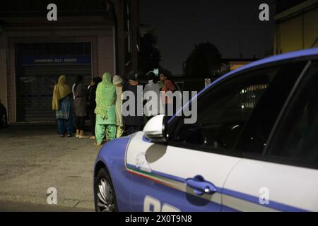 Brescia, Italien. April 2024. Foto Nelson Hasanpapy/LaPresse cronaca13 april 2024 Brescia sparatoria Via Corsica il sopralluogo della polizia Scientifica, Credit: LaPresse/Alamy Live News Stockfoto