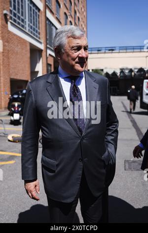 Mailand, Italien. April 2024. Mailand, der Generalstaatsanwalt der Wirtschaft, organisiert von Forza Italia in den East End Studios. Auf dem Foto: Antonio Tajani Credit: Independent Photo Agency/Alamy Live News Stockfoto