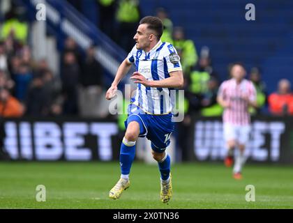 Pol Valentín von Sheffield Wednesday macht eine Pause während des Sky Bet Championship Matches Sheffield Wednesday vs Stoke City in Hillsborough, Sheffield, Vereinigtes Königreich, 13. April 2024 (Foto: Craig Cresswell/News Images) in, am 13. April 2024. (Foto: Craig Cresswell/News Images/SIPA USA) Credit: SIPA USA/Alamy Live News Stockfoto