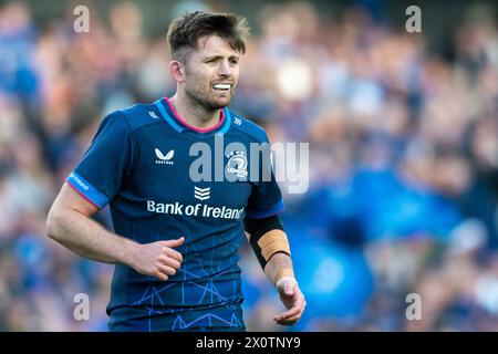 Dublin, Irland. April 2024. Ross Byrne von Leinster beim Investec Champions Cup, Viertelfinalspiel zwischen Leinster Rugby und Stade Rochelais im Aviva Stadium in Dublin, Irland am 13. April 2024 (Foto: Andrew SURMA/ Credit: SIPA USA/Alamy Live News Stockfoto