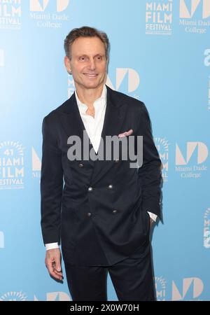 Miami, Vereinigte Staaten Von Amerika. April 2024. MIAIMI, FL-13. APRIL: Regisseur Tony Goldwyn nimmt an der Verleihung des Art of Light Award an Tony Goldwyn für EZRA während des 41. Jährlichen Miami Film Festivals am 13. April 2024 in Miami, Florida Teil. (Foto: Alberto E. Tamargo/SIPA USA) Credit: SIPA USA/Alamy Live News Stockfoto