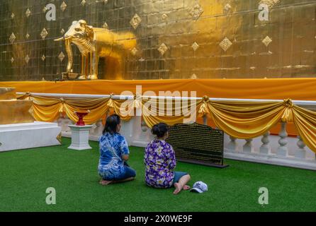 Songkram Thai Buddhist Neujahrsparade, Segen und Wasserschlachten in Chiang Mai, Thailand Stockfoto