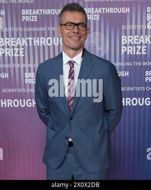 Robert Kyncl, CEO der Warner Music Group, kommt am Samstag, 13. April 2024, zur 10. Jährlichen Breakthrough-Preisverleihung im Academy Museum of Motion Picture in Los Angeles, KALIFORNIEN. (Foto: Sthanlee B. Mirador/SIPA USA) Stockfoto