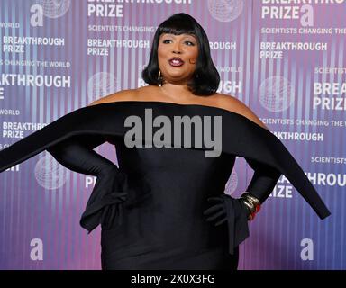 Lizzo nimmt am Samstag, den 13. April 2024, an der 10. Jährlichen Breakthrough Prize-Zeremonie im Academy Museum of Motion Pictures in Los Angeles Teil. Die Zeremonie ehrt renommierte wissenschaftliche und mathematische Koryphäen. Mit dem Breakthrough Prize werden die Forschungsergebnisse der weltweit führenden Wissenschaftler gewürdigt und jährlich mehr als 15 Millionen US-Dollar an Preisen vergeben. Jeder Durchbruchspreis ist 3 Millionen US-Dollar und wird in den Bereichen Biowissenschaften, Fundamentalphysik und Mathematik verliehen. Foto: Jim Ruymen/UPI Stockfoto