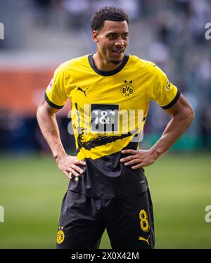 Mönchengladbach Deutschland. April 2024. Felix Nmecha (BVB) Borussia Mönchengladbach - Borussia Dortmund 13.04.2024 Copyright (nur für journalistis Stockfoto