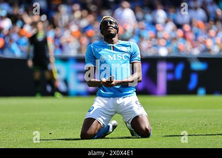 Victor Osimhen vom SSC Napoli Dejection während des Fußballspiels der Serie A zwischen dem SSC Napoli und Frosinone Calcio im Diego Armando Maradona Stadion in Neapel (Italien), 14. April 2024. Stockfoto