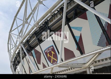 Das London Stadium ist bereit für das Premier League-Spiel zwischen West Ham United und Fulham im London Stadium, Queen Elizabeth Olympic Park, London, England am 14. April 2024. Foto von Phil Hutchinson. Nur redaktionelle Verwendung, Lizenz für kommerzielle Nutzung erforderlich. Keine Verwendung bei Wetten, Spielen oder Publikationen eines einzelnen Clubs/einer Liga/eines Spielers. Quelle: UK Sports Pics Ltd/Alamy Live News Stockfoto