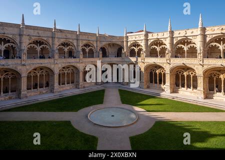 Lissabon, Stadtteil Belem, Mosteiro dos Jerónimos, Hieronimuskloster, Kreuzgang Stockfoto