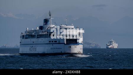 BC Ferries Queen of New Westminster nähert sich dem Active Pass auf den Gulf Islands in British Columbia, Kanada. Stockfoto