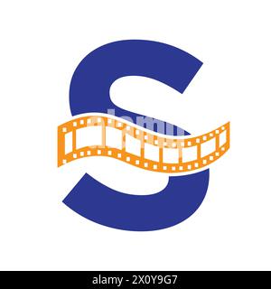 Buchstabe S mit Folien Rollsymbol. Streifen Sie das Filmlogo für das Filmzeichen und das Unterhaltungskonzept Stock Vektor