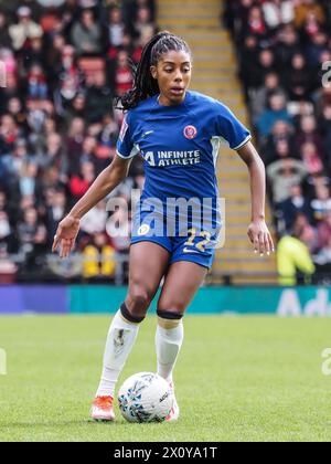 Leigh, Großbritannien. April 2024. Leigh, England, 14. April 2024: Ashley Lawrence (12 Chelsea) im Halbfinale des Adobe Womens FA Cup zwischen Manchester United und Chelsea im Leigh Sports Village in Leigh, England (Natalie Mincher/SPP) Credit: SPP Sport Press Photo. /Alamy Live News Stockfoto