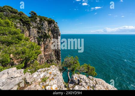 Wunderschöne mediterrane Landschaft in der Nähe der Stadt Gaeta, Provinz Latina, Latium, Italien Stockfoto