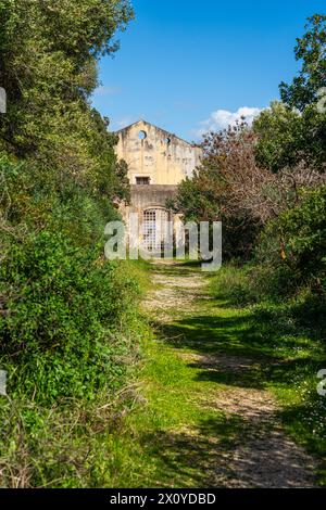 Landschaftlich reizvoll mit Blick in der Nähe des Montagna Spaccata-Schutzgebiets in Gaeta, Latium, Italien. Stockfoto