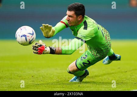 Mailand, Italien. April 2024. Cagliari's Scuffet während des Fußballspiels der Serie A zwischen Inter und Cagliari im San Siro Stadion in Norditalien - Sonntag, den 14. April 2024. Sport - Fußball . (Foto: Spada/LaPresse) Credit: LaPresse/Alamy Live News Stockfoto