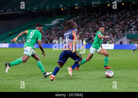 Saint Etienne, Frankreich. April 2024. Melchie Dumornay (6 Olympique Lyonnais) im Spiel D1 Arkema zwischen AS Saint-Etienne und Olympique Lyonnais im Stadion Geoffroy Guichard in Saint-Etienne, Frankreich. (Pauline FIGUET/SPP) Credit: SPP Sport Press Photo. /Alamy Live News Stockfoto