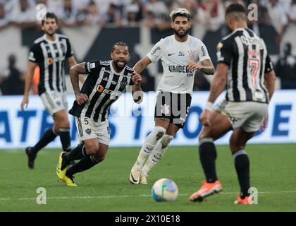 São Paulo (SP), 14. April 2024 - Fußball / Corinthians x Atlético MG - Spiel zwischen Corinthians und Atlético Mineiro, für die 1. Runde der brasilianischen Meisterschaft 2024, die an diesem Sonntagnachmittag (14.) in der Neo Química Arena ausgetragen wird. Stockfoto