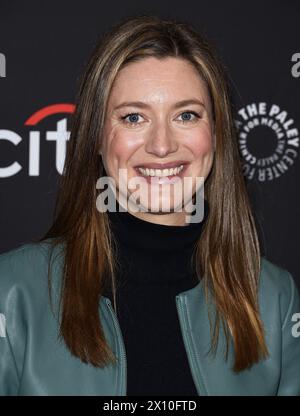 Hollywood, USA. April 2024. Zoe Perry kommt beim PaleyFest LA, dem JUNGEN SHELDON, das am Sonntag, den 14. April 2024, im Dolby Theater in Hollywood, KALIFORNIEN stattfindet. (Foto: Juan Pablo Rico/SIPA USA) Credit: SIPA USA/Alamy Live News Stockfoto