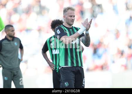 Uros Racic (Sassuolo) während des italienischen Spiels der Serie A zwischen Sassuolo 3-3 Mailand im Mapei Stadion am 14. April 2024 in Reggio Emilia, Italien. Quelle: Maurizio Borsari/AFLO/Alamy Live News Stockfoto