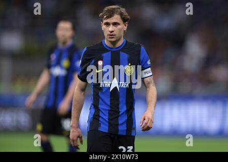 Mailand, Italien. April 2024. Nicolo Barella vom FC Internazionale sieht beim Spiel der Serie A in Giuseppe Meazza in Mailand an. Der Bildnachweis sollte lauten: Jonathan Moscrop/Sportimage Credit: Sportimage Ltd/Alamy Live News Stockfoto