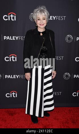 Hollywood, USA. April 2024. Annie Potts kam am 14. April 2024 zum PaleyFest 2024 – „Young Sheldon“ im Dolby Theatre in Hollywood, KALIFORNIEN. © Janet Gough/AFF-USA.COM Credit: AFF/Alamy Live News Stockfoto