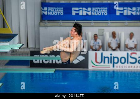 Turin, Italien, Italien. April 2024. Italien, Turin 13/14 April 2024.Piscina Monumentale Turin.UnipolSai Open Italienische Indoor Diving Championships.Santoro Matteo MR.. Sport F.lli Marconi tritt im 3-m-Springboard-Tauchen für Herren an (Foto: © Tonello Abozzi/Pacific Press via ZUMA Press Wire) NUR ZUR REDAKTIONELLEN VERWENDUNG! Nicht für kommerzielle ZWECKE! Stockfoto