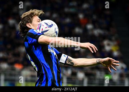 Mailand, Italien. April 2024. Der italienische Mittelfeldspieler Nicolo Barella mit der Nummer 23 von Inter Mailand während des italienischen Fußballspiels der Serie A Inter Mailand gegen Cagliari im San Siro Stadion. Quelle: Piero Cruciatti/Alamy Live News Stockfoto