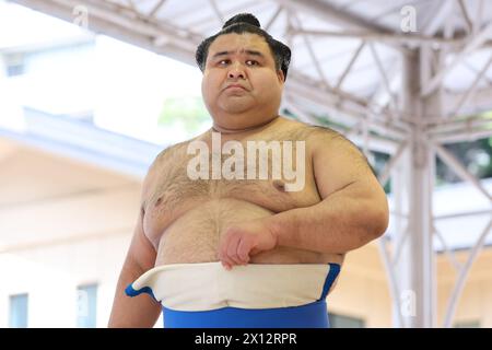 Tokio Japan. April 2024. Takaysu, 15. APRIL 2024 - Sumo: Jährliches Sumo-Turnier, das dem Yasukuni-Schrein in Tokio gewidmet ist. Quelle: Naoki Morita/AFLO SPORT/Alamy Live News Stockfoto