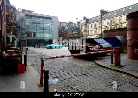 BMW, Springfield Court, Glasgow, Schottland, Großbritannien. Stockfoto