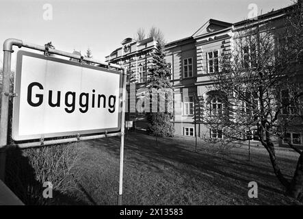 Das psychiatrische Krankenhaus in Gugging wurde am 5. Februar 1990 im Zusammenhang mit Vorwürfen ungeklärter Todesfälle und Missbrauch von Patienten gefangen genommen. - 19900205 PD0008 - Rechteinfo: Rechte verwaltet (RM) Stockfoto