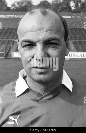 Wien am 10. Oktober 1990: 25 Jahre nachdem die österreichische Fußballmannschaft London mit 3:2 geschlagen hatte, trafen sich die „Heroes of Wembley“ anlässlich einer Einladung von Toni Fritsch zusammen. Im Bild: Ewald Ullmann. - 19901010 PD0022 - Rechteinfo: Rechte verwaltet (RM) Stockfoto