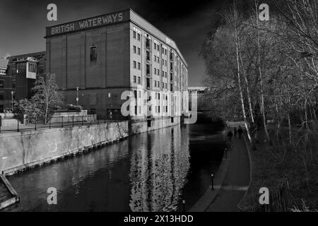 Das britische Wasserstraßen-Gebäude am Nottingham and Beeston Canal, Castle Wharf, Waterfront Area von Nottingham City, Nottinghamshire, England, Großbritannien Stockfoto