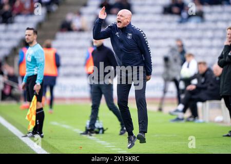 14. April 2024, Aarhus, Dänemark. AGF-Cheftrainer Uwe Rösler reagiert am Sonntag, den 14. April 2024, während des Superliga-Spiels zwischen AGF und Brøndby IF im Ceres Park in Aarhus. (Foto: Bo Amstrup/Ritzau Scanpix) Credit: Ritzau/Alamy Live News Stockfoto