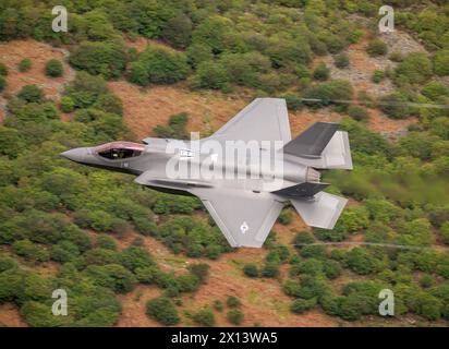 USAF F-35A Lightning II 'Horjn' Flug von RAF Lakenheath 495th Walküren Low Level Mission in LFA7(Machschleife) Stockfoto