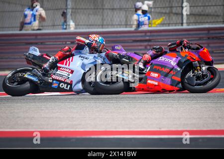 Austin, USA. April 2024. Rennen des MotoGP Red Bull Grand Prix von Las Americas auf dem Las Americas Circuit, Austin, Texas, 14. April 2024 im Bild: Jorge Martin und Marc Marquez Carreras del Gran Premio de Las Americas en el Circuito de Las Americas, Austin, Texas. 14 de Abril de 2024 POOL/ MotoGP.com/Cordon Pressebilder sind nur für redaktionelle Zwecke bestimmt. Obligatorischer Vermerk: © MotoGP.com Credit: CORDON PRESS/Alamy Live News Stockfoto